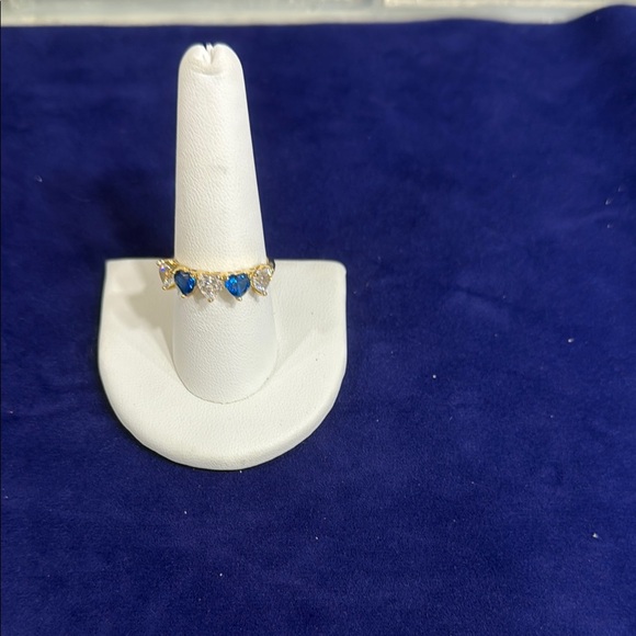 Elegant Blue and Gold Heart Ring